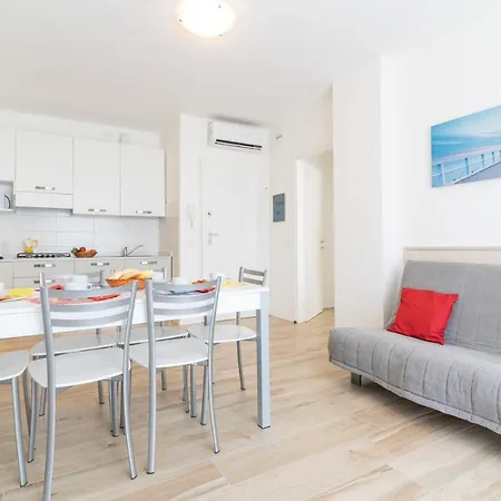 Mimose Lido Altanea Apartmán *