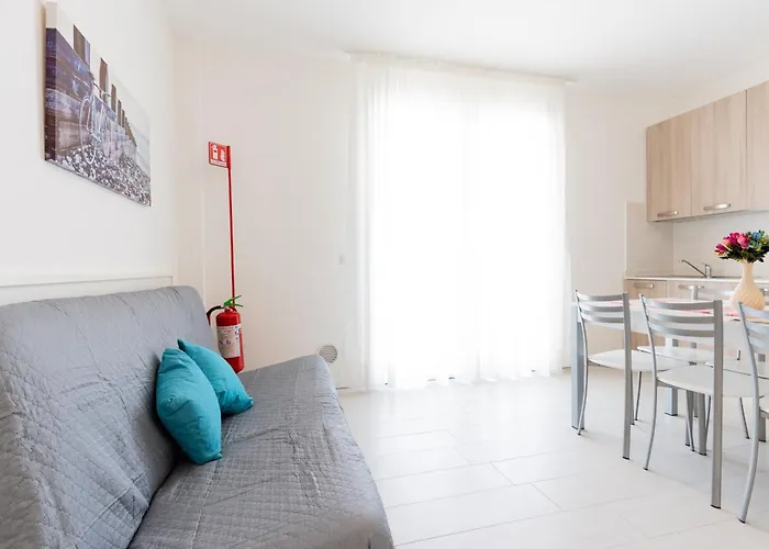 Mimose Lido Altanea Apartman *